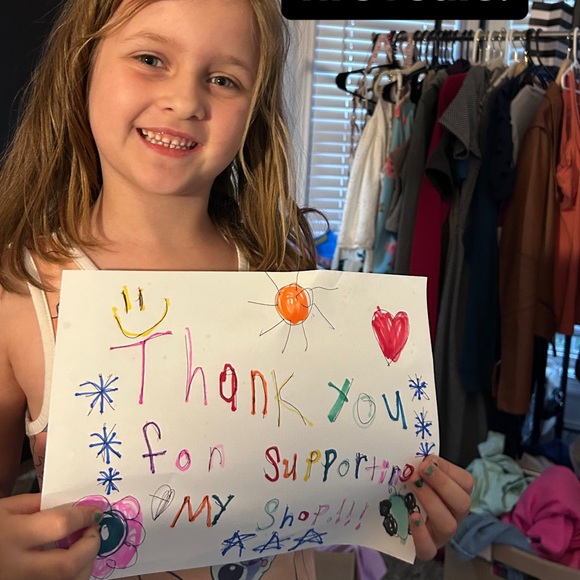 Meet your Poshers, Angel & Thea - Picture 1 of 5